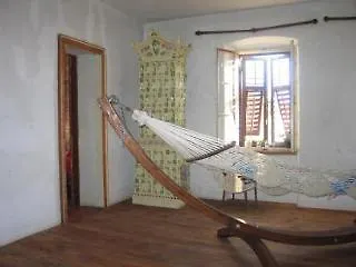 Johnny's Place * Szybenik