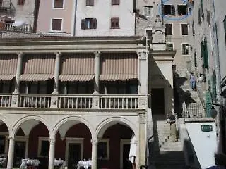 Johnny's Place Appartement *